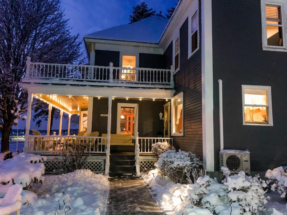 Toba'S Bed & Breakfast Lunenburg Exterior photo